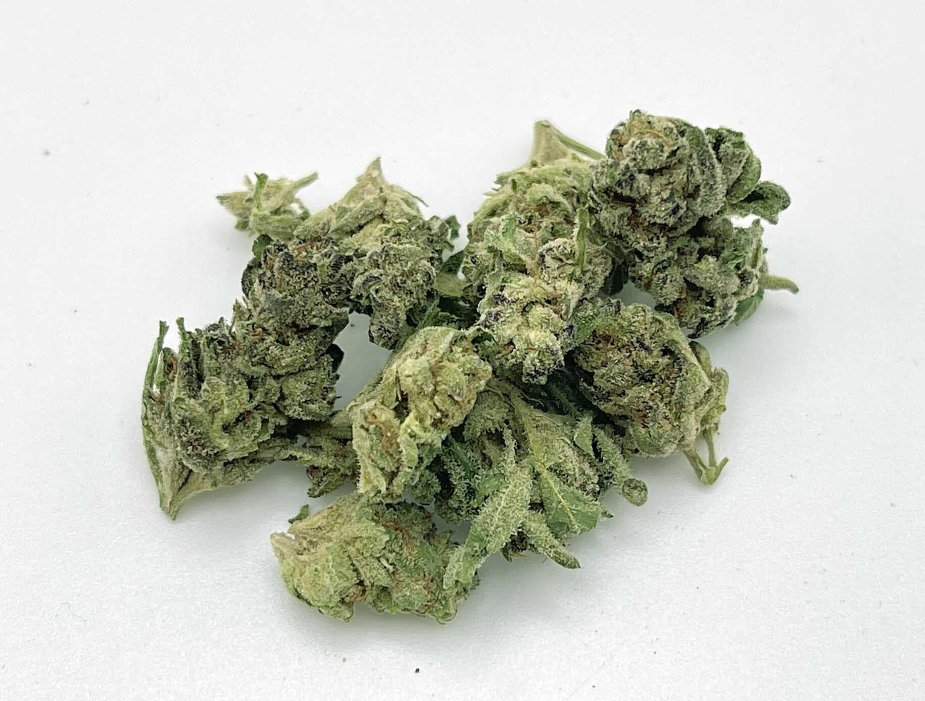 Dozizoz Smalls 8th/3.5Grams(25%THC,INDICA)